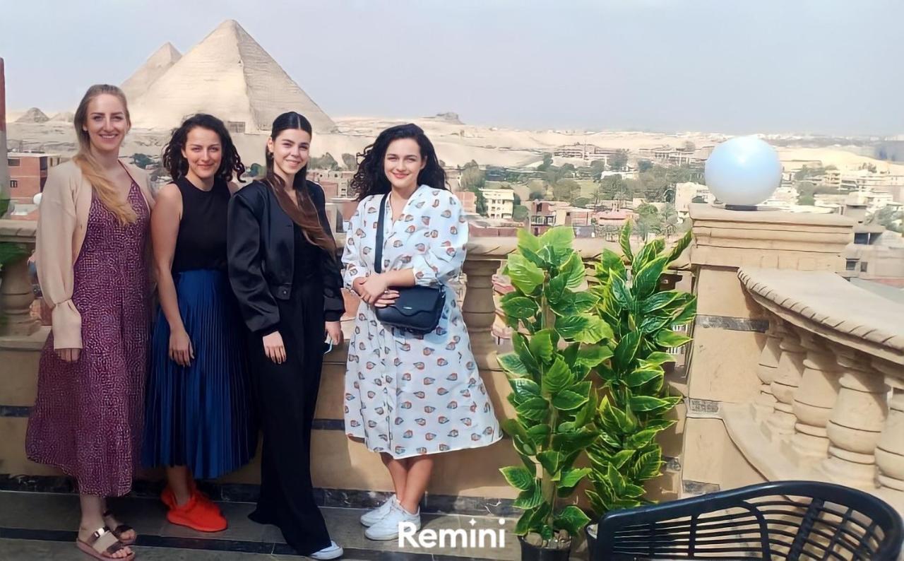 Crowne Pyramids View Nocleg ze śniadaniem *