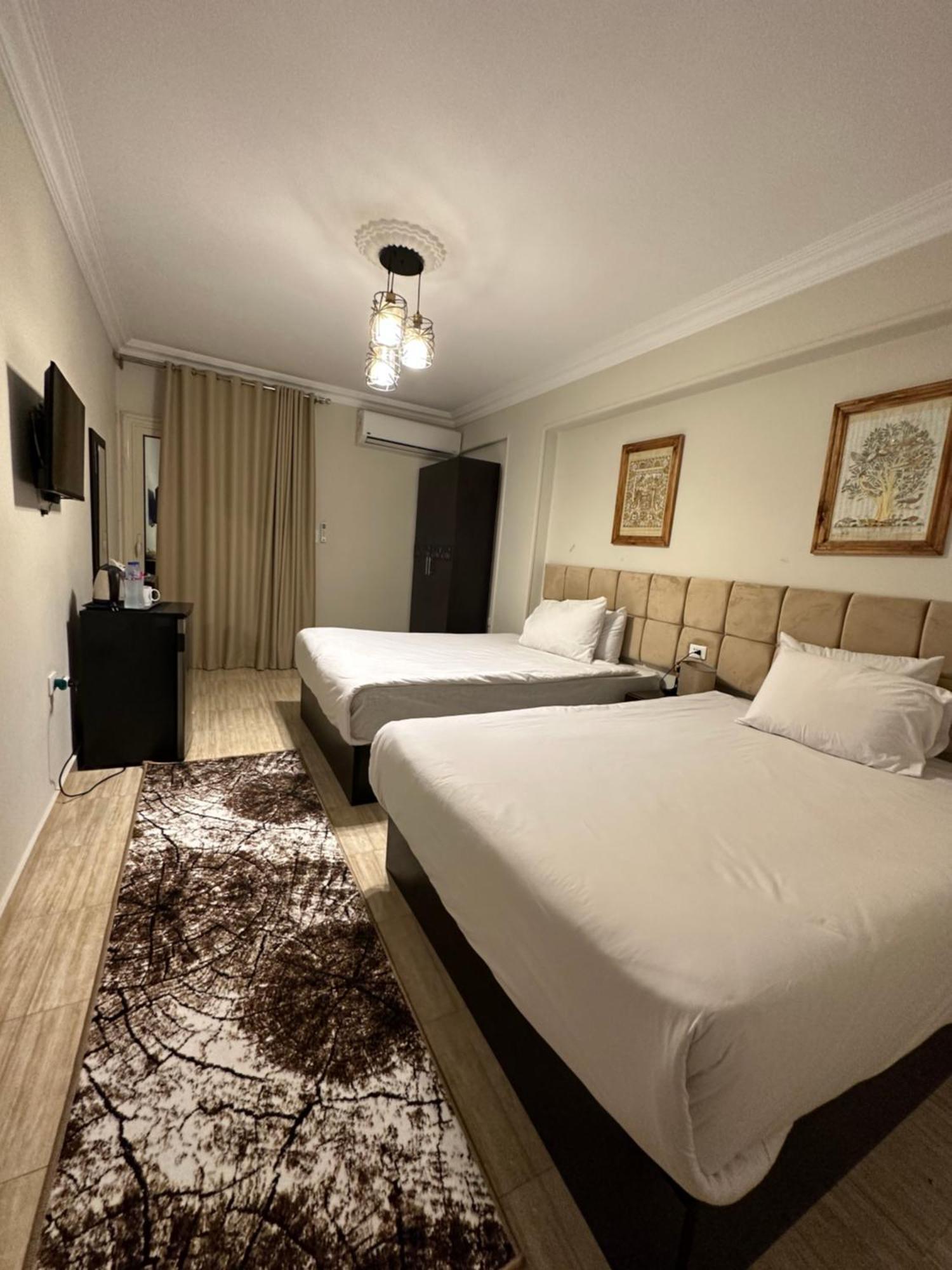 Nocleg ze śniadaniem Crowne Pyramids View Nazlet el-Sîsi