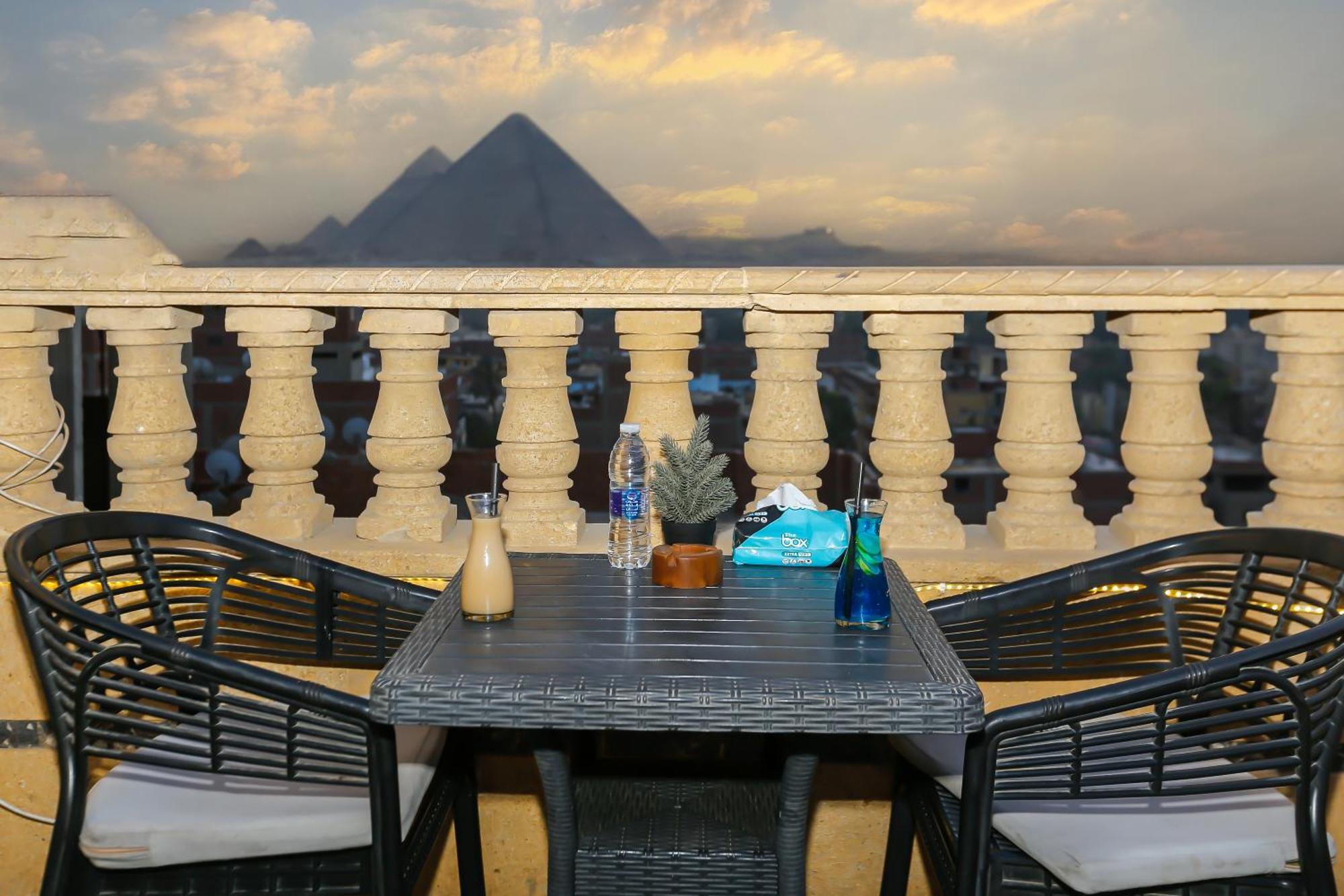 Couette-café Crowne Pyramids View Nazlet el-Sîsi